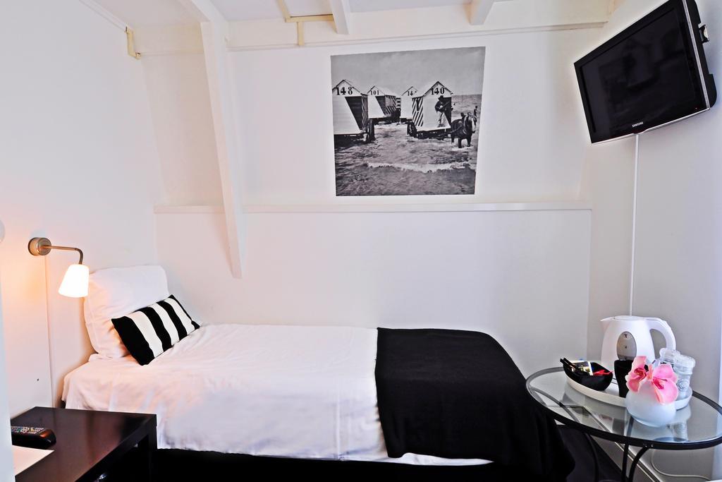 Hotel Zeespiegel Zandvoort Bagian luar foto